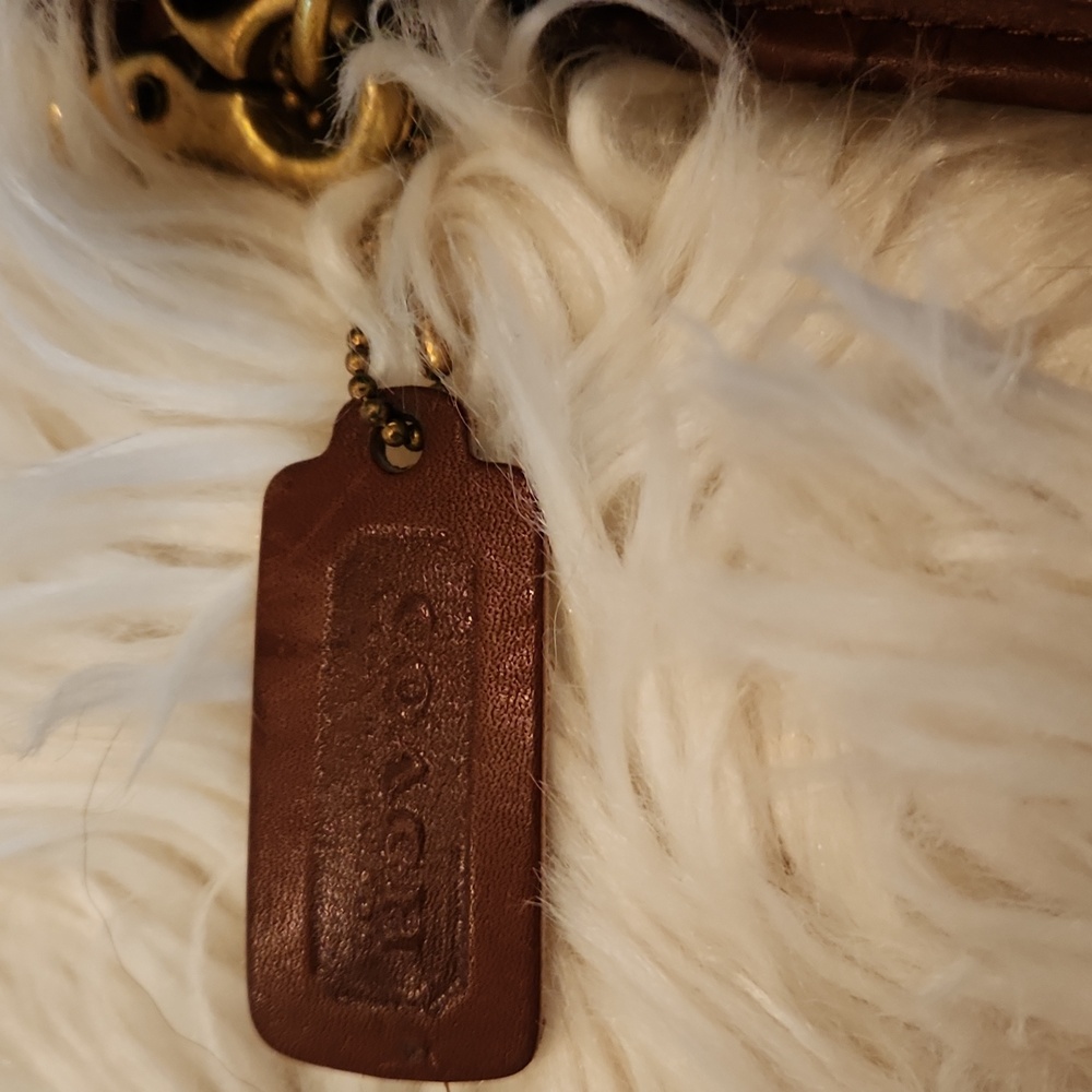 Coach Vintage Brown Leather Shoulder Bag - Picture 4 of 9
